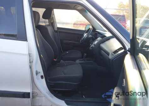 2013 Kia Soul z USA, uszkodzony, nr VIN KNDJT2A5XD7761634